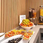 Hotel Hampton By Hilton 3*