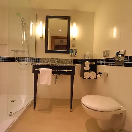 Hotel Hampton By Hilton 3*