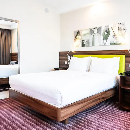 Hampton By Hilton Hotel