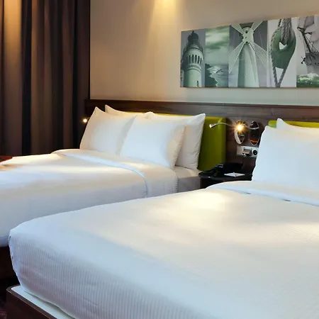 Hampton By Hilton Hotel 3*