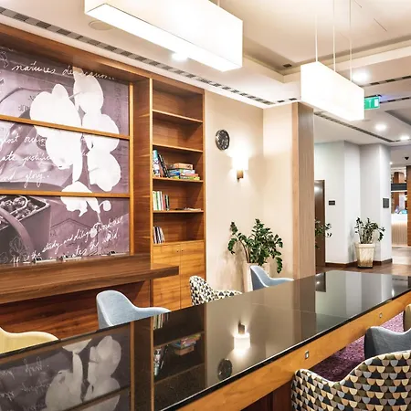 酒店 希尔顿汉普顿斯奇诺维斯切酒店 斯维诺乌伊希切