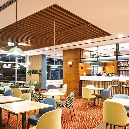 Hampton By Hilton Hotel 3*