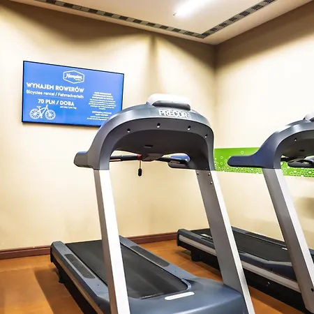 希尔顿汉普顿斯奇诺维斯切酒店 酒店 斯维诺乌伊希切