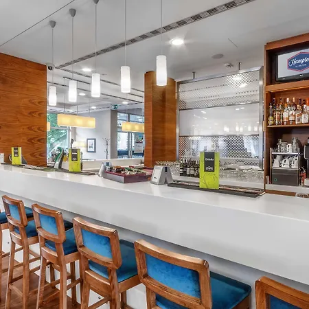 希尔顿汉普顿斯奇诺维斯切酒店 3*