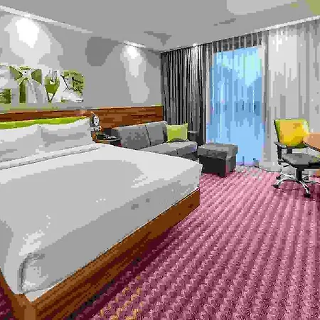 Hampton By Hilton 3*