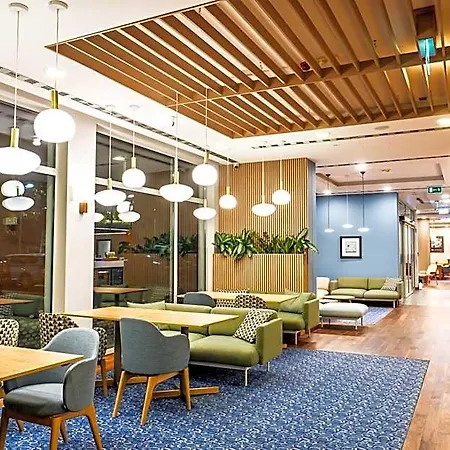 Hampton By Hilton Otel