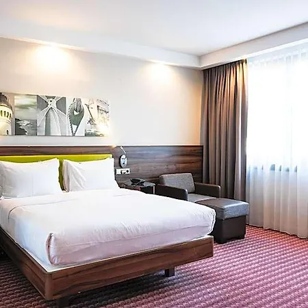 Otel Hampton By Hilton