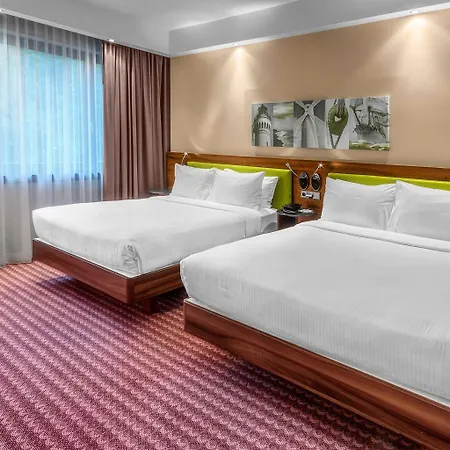 希尔顿汉普顿斯奇诺维斯切酒店