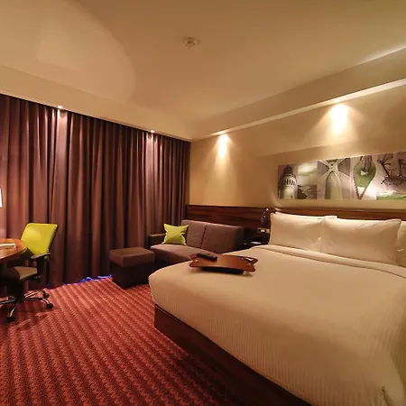 酒店 希尔顿汉普顿斯奇诺维斯切酒店