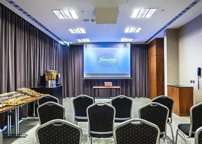 Hampton By Hilton Отель