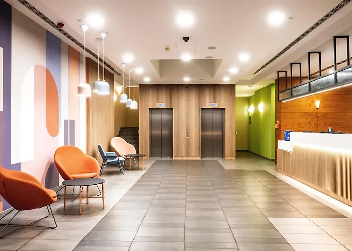 Hampton By Hilton Hotel