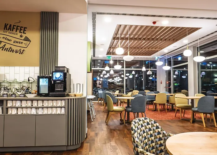 Отель Hampton By Hilton