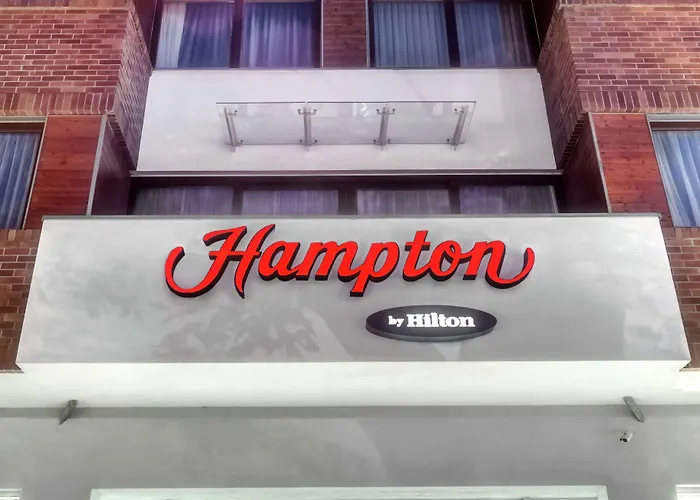 Hampton By Hilton Отель