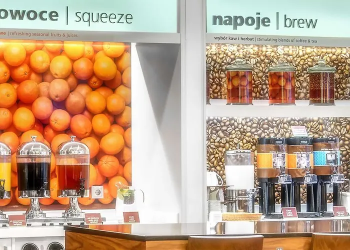 Отель Hampton By Hilton 3*