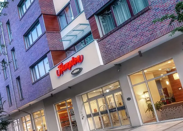 Hotel Hampton By Hilton 3*